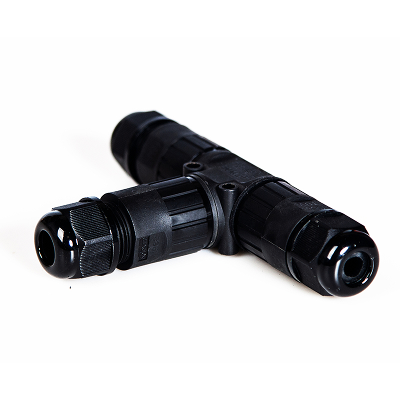 Monitoring connector